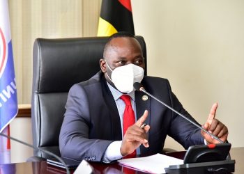 Akulira oludda oluvuganya ayagala Palamenti eve mu luwummula eteese ku bbeeyi y’amafuta