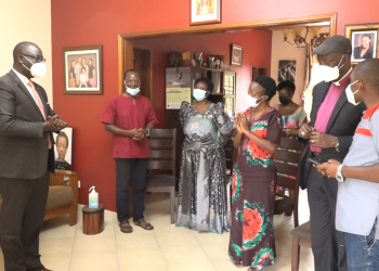 Ssaabasajja asaasidde abafamire y’omukulu w’essomero ly’e Gayaza