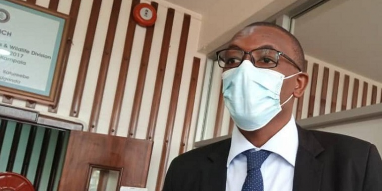 Uganda etandise okunoonyereza ku by’okutulugunya Kakwenza