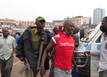 Abatakisi mu ppaaka enkadde basobeddwa; ekitundu kitwaliddwa abagagga