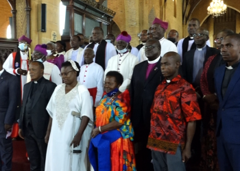 Owek.  Nsibirwa asiimiddwa ekkanisa olw’okugiyamba okulaakulana