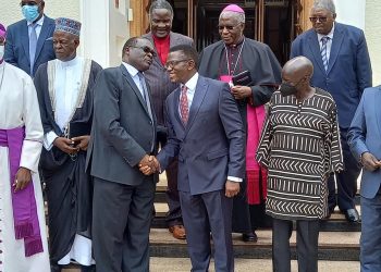 Ssaabalamuzi Owiny Dollo yetondedde Ssaabasajja ne  Buganda mu butongole            