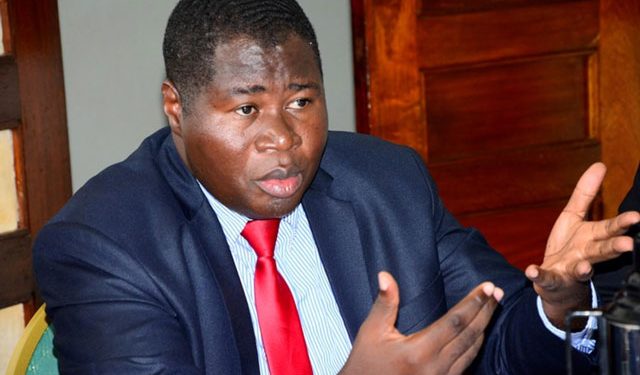 Oboth Oboth alekulidde obwaminisita avuganye ku Bwasipiika