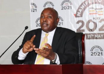 Minisita Baryomunsi alabudde Enanga ne Kiwanda  ku by’okumuyingiza mu by’okuwa Oulanyah obutwa