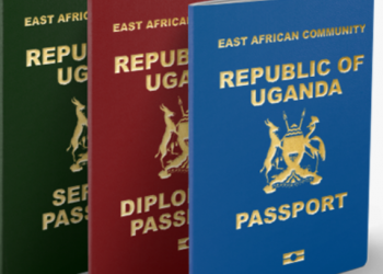 Minisitule y’ensonga z’omunda etubidde ne Paasipooti mutwalo mulamba