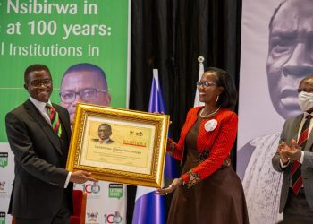 Katikkiro Mayiga atenderezza omugenzi Martin Luther Nsibirwa