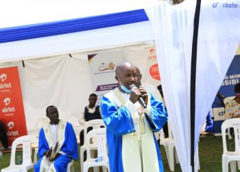 Emmwaanyi tuzirime okwesalirawo ku kulya muwogo oba omugaati – Katikkiro Mayiga