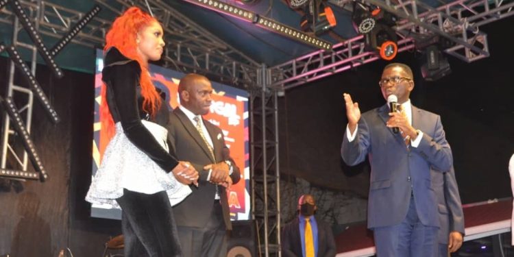 Bannabitone basabiddwa okukola n’obukugu