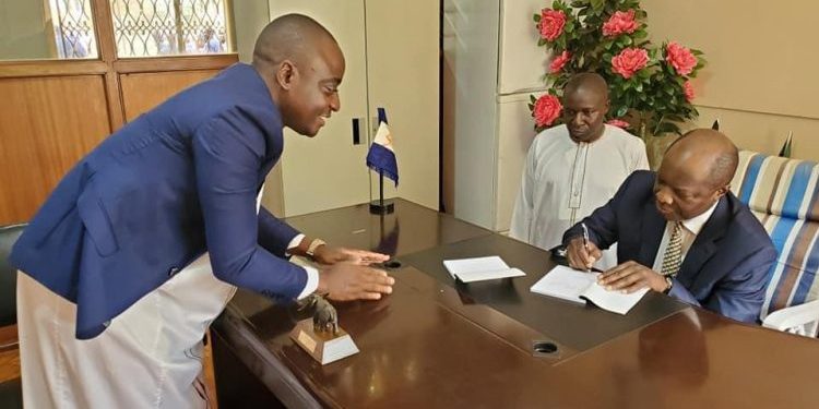 Omugagga Ham yeefudde, alemedde ku by’okutwala ettaka lya Kabaka e Kigo