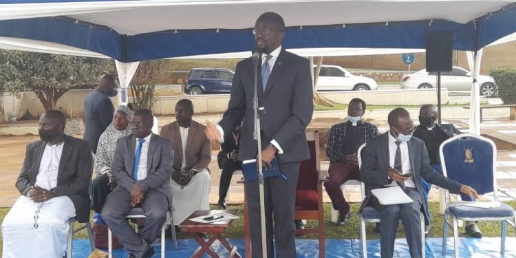 Katikkiro Mayiga Bannagomba okubeera obumu beekulaakulanye