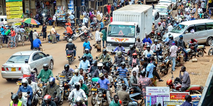 Aba booda booda bakubye Loodimmeeya Erias Lukwago mu kkooti ku by’okulemesa okubawandiisa