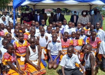 Owek. Mayiga ayagala abaami bataase abawala abato ku Mukenenya kiyambe omujiji ogujja  