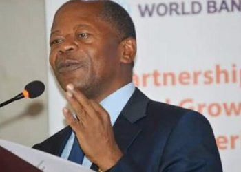 Ababaka baagala abakulu b’amasomero abongeza ebisale babonerezebwe