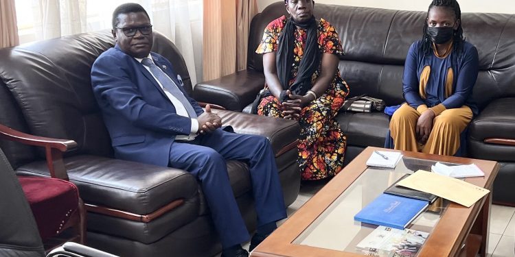 Mao asisinkanye maama wa Ssegiriinya, amusuubizza obwenkanya n’okwanguya okuwulira omusango gwe