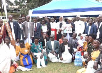 Owek. Nkalubo asabye abantu okukolera ku ttaka okwetaasa ku balibba
