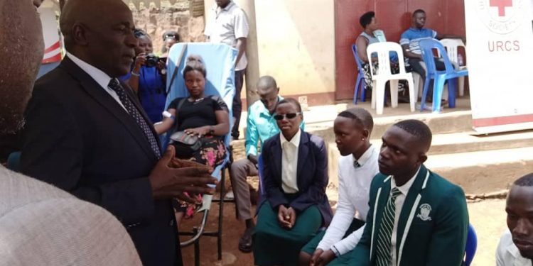 Owek. Lwasa asabye abantu okufaayo ku nteekateeka z’eby’obulamu