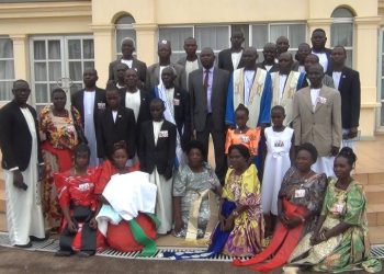 Abazadde basabiddwa okufaayo ennyo ku baana ab’obuwala