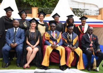 Owek. Waggwa Nsibirwa asabye abazadde okugunjula obulungi abaana ku lw’ ebiseera eby’ omu maaso