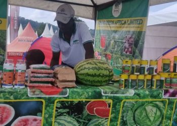 Owek. Mpuuga alambudde omwoleso gwa CBS PEWOSA  nasaba abantu okwettanira obulimi