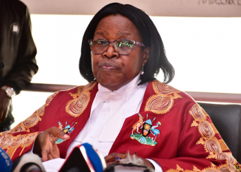 Omulamuzi Kisaakye atutte Ssaabalamuzi, Bigirimana n’abalala mu kkooti