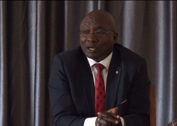 Owek. Kyewalabye abangudde aba Rotary Peace Fellows ku nnono ezikuuma emirembe