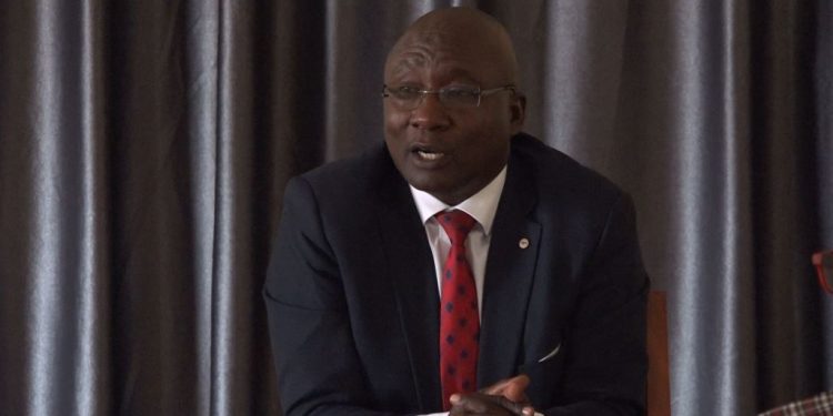 Owek. Kyewalabye abangudde aba Rotary Peace Fellows ku nnono ezikuuma emirembe