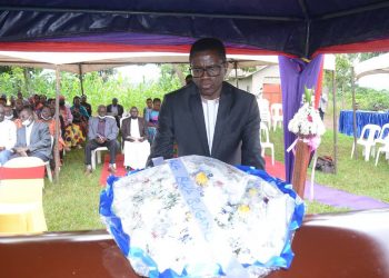 Katikkiro Mayiga asabye abazadde okufaayo ku baana abaliko obulemu