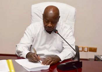 Museveni alonze Abalamuzi 3 batuule mu kkooti ensukkulumu, Looya we amutadde mu kkooti ejulirwamu