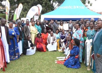 Owek. Nankindu akuutidde abantu ku buvaanyizibwa bwabwe