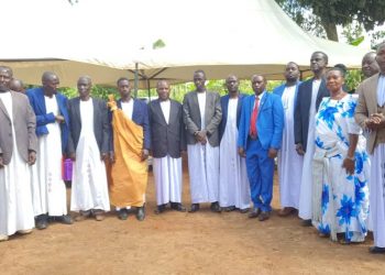 Kalidinaali Wamala n’abalala balondeddwa ng’ Abayima b’ Engabi Ennyunga