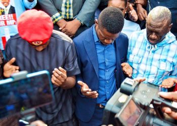 Dr. Besigye  ne Bobi Wine bagobaganye ne Poliisi, Ttiyaggaasi anyoose