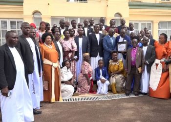 Omulangira Kintu Wasajja afaalasidde abazadde bayigirize abaana Ennono n’Obuwangwa