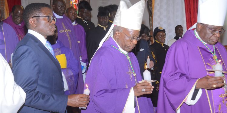 Ppaapa Benedict aziikiddwa, Obwakabaka busaasidde Ekleziya