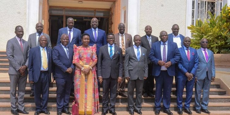 Katikkiro Mayiga asomoozezza aba NRM ku ddembe ly’obuntu n’enfuga ey’ amateeka