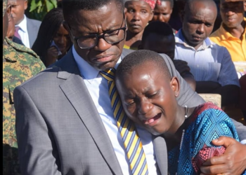 Katikkiro Mayiga asabye abantu okukulembeza eby’obulamu mu mwaka omuggya