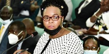 Palamenti eggye obwesige mu Minisita Persis Namuganza