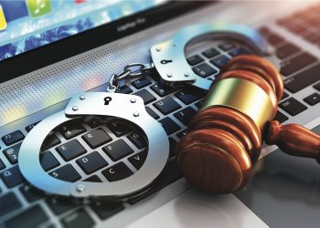 Kkooti esazizzaamu akawaayiro nnamba 25 ak’ etteeka lya ‘Computer  Misuse ‘