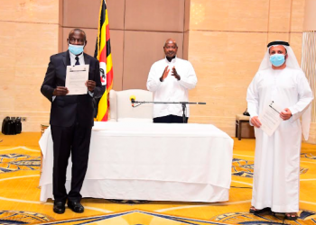 Pulezidenti Museveni akunze Abawarabu mu UAE okusiga ssente e Uganda