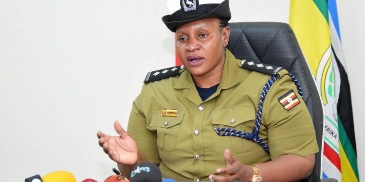 Poliisi ereese ebiragiro ebikambwe ku bbaasi ne boodabooda okukendeeza obubenje