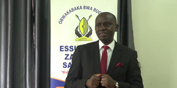 Minisita Ssekabembe akuutidde Abayima kukulambika aba Nkobazambogo