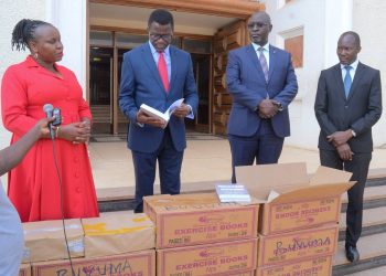 Beene awadde Bannabuvuma ebitabo okutumbula ebyenjigiriza