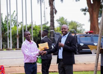 Eyawangula Entanda ya 2022 akwasiddwa ebirabo ebirala
