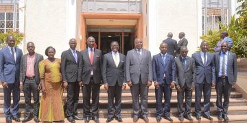 Katikkiro Mayiga atongozza Bboodi y’ Obweggasi nagisaba okunyweza omutindo gw’ Emmwaanyi