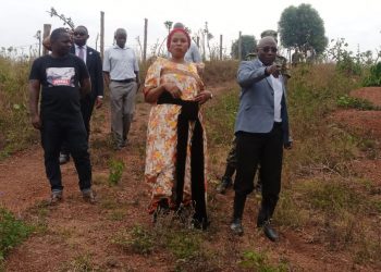 Minisita Kyewalabye Male alambudde ettaka ly’ Amasiro ge Sserinnya, alabudde abeesomye okulitwala