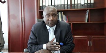 Owek.  Kyewalabye Male agamba bakuzzaawo Abambowa okutaasa ettaka ly’ Amasiro