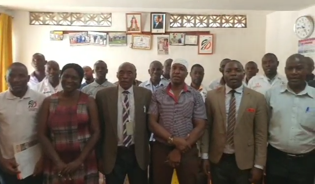 Abatakisi beebazizza Obwakabaka olw’ okutumbula ebyenjigiriza