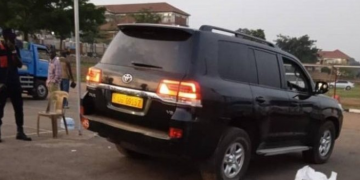 Ddereeva wa Minisita Namuyangu Poliisi emuyise ku by’okukoona kkeesi y’omuyizi w’e Buddo