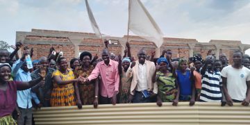 Sipiika Among alagidde wabeewo okunoonyereza ku bintu ebyalina okuweebwa abantu e Karamoja ebyabula