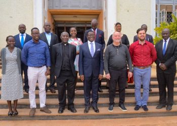 Aba Wells of Life bakiise Embuga, Kamalabyonna Mayiga abeebazizza okubunyisa amazzi amayonjo