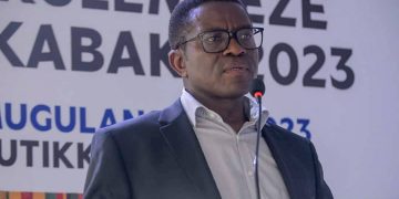 Katikkiro Mayiga agguddewo olusirika lw’Abakulembeze, abasabye okutumbula embeera z’abantu